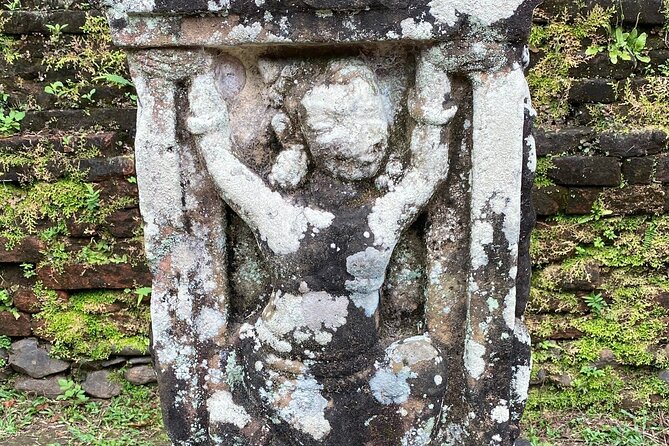 My Son Sanctuary Small-Group Trip From Hoi An - Rain can change the whole experience