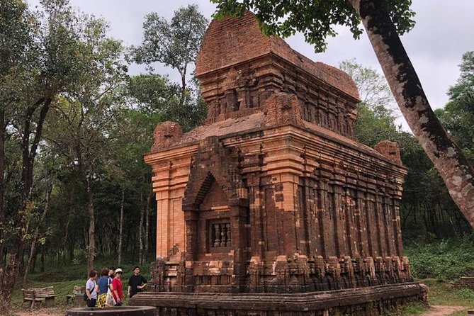 My Son Sunset Trip with Banh Mi and Cruise from Hoi An/ Da Nang - Who will get the most from this trip
