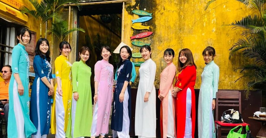 One Day Ao Dai Rental in Hoi An - Picking the right style at the shop