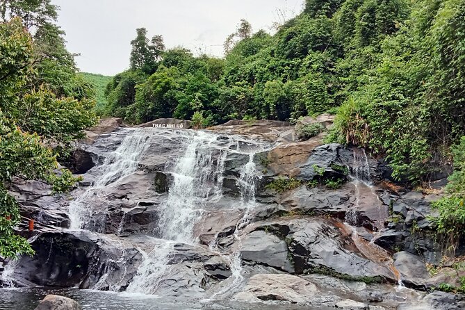 Over Hai Van Pass Loop Tour from Hoi An - Lang Co: photos, lunch, and a change of scenery