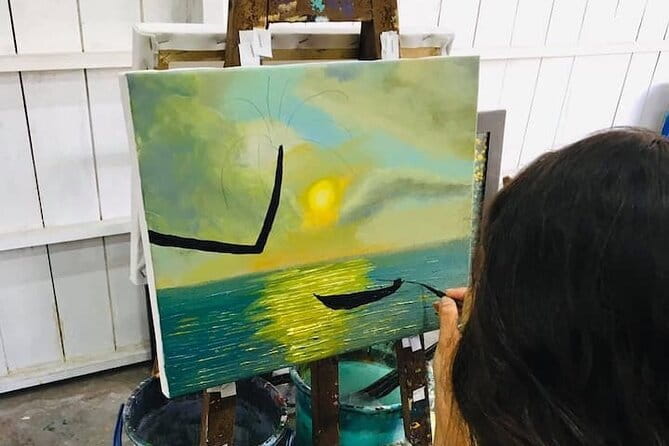 Phap Studio Gallery Art Classes Painting Workshop Hoi An - Choosing your subject, or bringing your own photo
