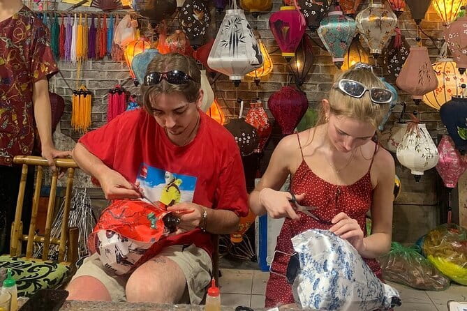 Phap Studio Gallery Art Classes Painting Workshop Hoi An - Why the riverside setting changes the mood