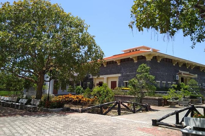 Private Day Trip To Visit MY LAI MASSACRE from Hoi an or Da Nang City - At Son My Memorial for about one hour