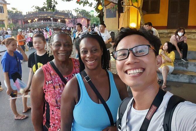 Private Food Tour and Hidden Gems in Hoi An - Banh Xeo and the fun of eating like a local