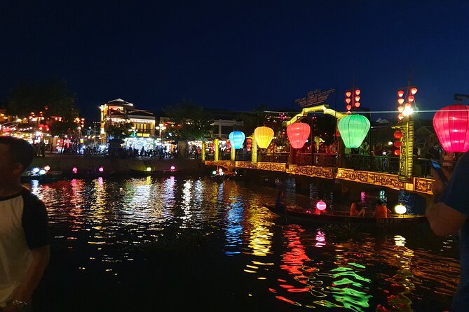 Private Food Tour and Hidden Gems in Hoi An - Bai Choi at 7 p.m., a game with local character