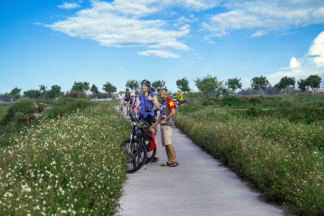 Private Hoi An Evening Food Tastings Tour by Bike - Cam Nam Island for banh xeo and barbecue