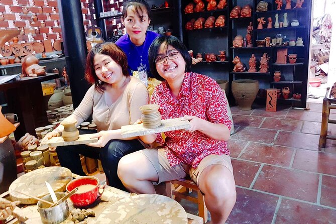 Private Hoi An Scooter/Motorbike Tour Village By Aodai Lady Rider - Local guides and the food experience