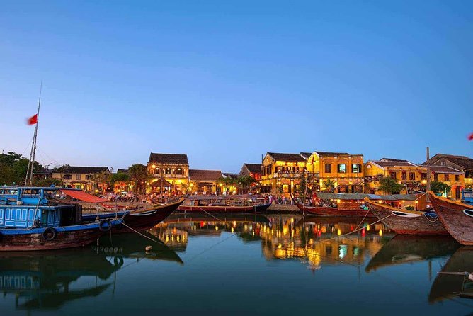 Private HoiAn Ancient Town Night Market Street food tour by Night - Starting with Hoi An’s local specialties