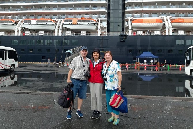 Private tour from Da Nang port to Marble Mountains & Hoi An City - Three hours in Hoi An’s ancient town