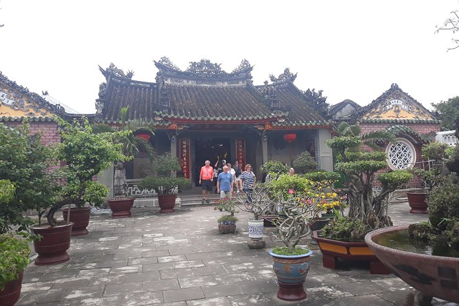 Private tour Hoi An Coconut basket boat ride and Ancient town - Should you book the Hoi An basket boat and Ancient Town tour?