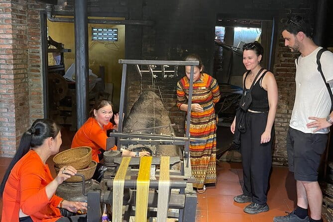 Private Traditional Silk Process in Hoi An Silk Village - What the 45-minute visit really offers