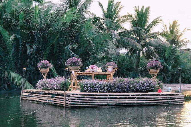 Romantic Dinning On The Bamboo Raft - What the three-hour schedule really gives you