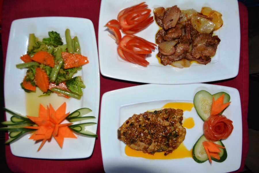 Romantic Sunset Dinner Cruise in Hoi An - How private is the boat?