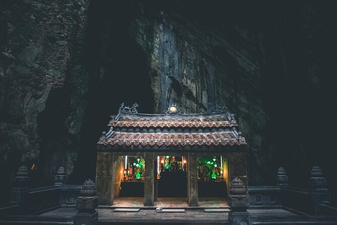 Scenic Transfer: Hoi An/Da Nang to Hue + 5 Attractions - What the private car changes