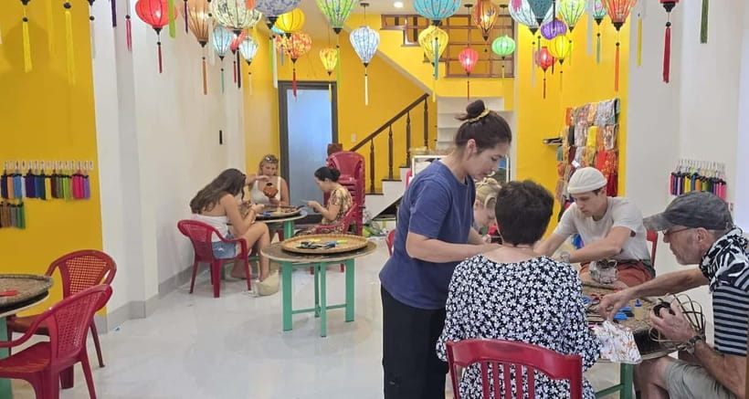 The Lantern Lady: Traditional Lantern Class in Old Town - Is $6 good value?
