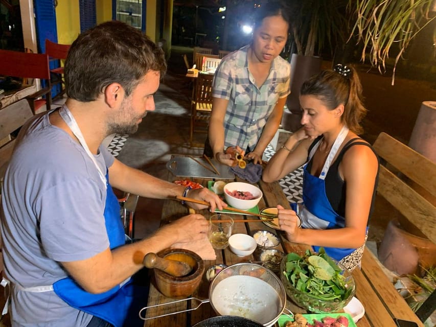 Traditional Vietnamese Cooking Class in Leina Cookery - Eating each dish while it is fresh