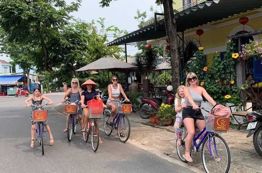 Traditional Vietnamese Cooking Class in Leina Cookery - Arriving at 23 Huỳnh Thúc Kháng