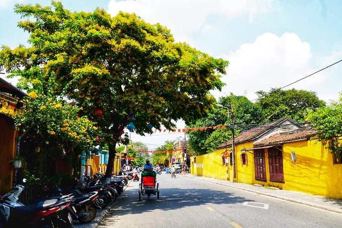 Transfer Hoi An to Da Nang airport - Choosing between a sedan, MPV, and van